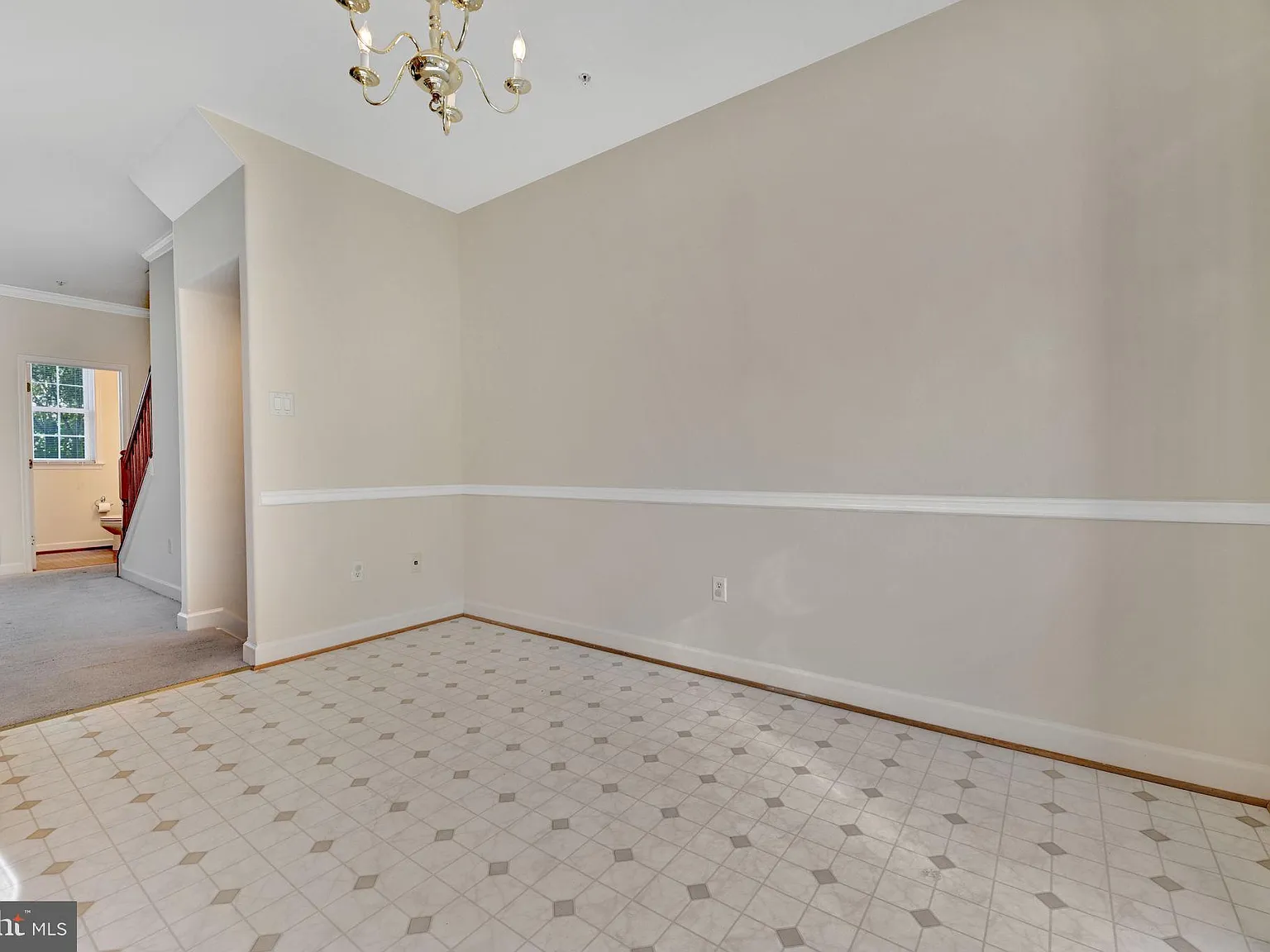 3 bed, 4.0 bath, 2100 sqft, $3,000 — Photo 4