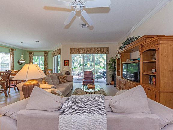 5th image of 9605 W Maiden Ct