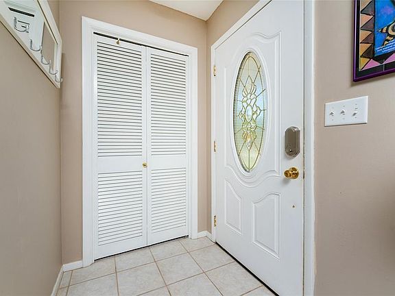 3rd image of 153 Golf Club Ln