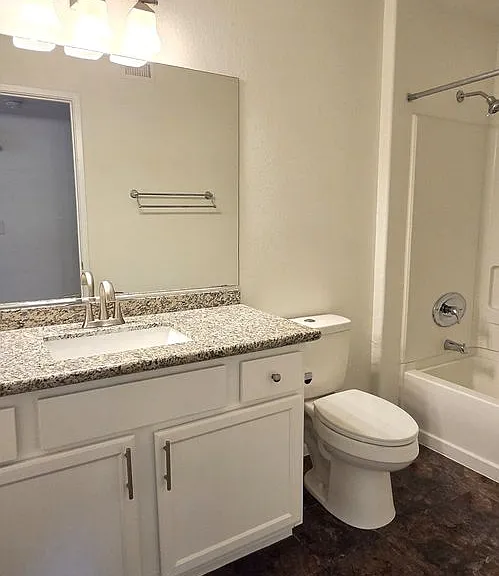 950 Ven Mls #523 — Photo 15