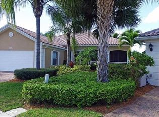 7033 Leopardi Ct, Naples, FL 34114