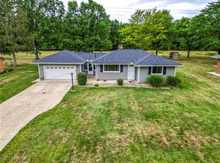 6350 Aster Dr, Independence, OH 44131