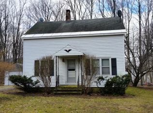 7 Sawyer Dr, Bennington, VT 05201