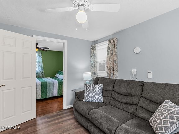 5th image of 704 Monmouth Parkway