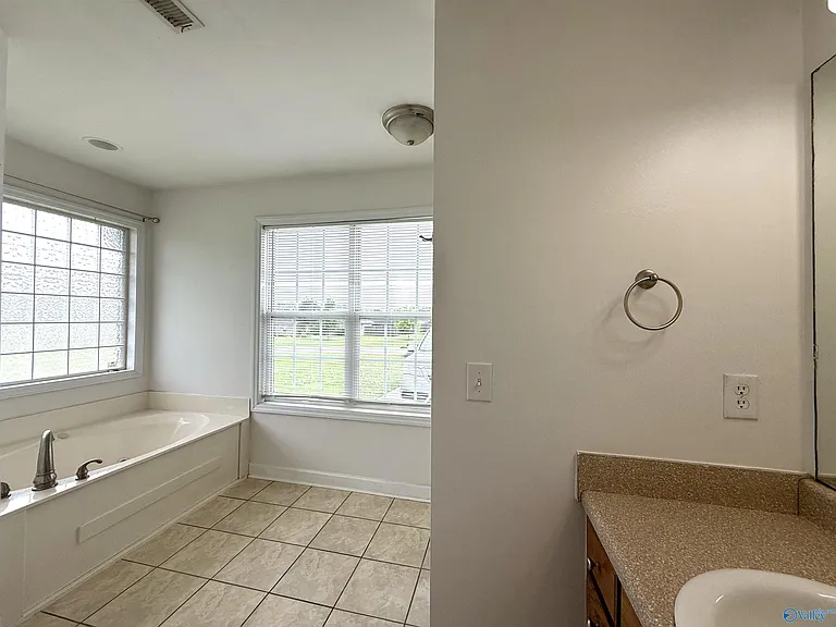 322 Eagle Ridge Dr — Photo 11