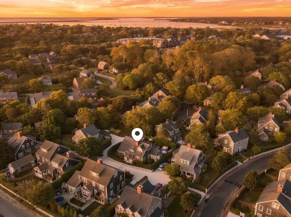 37 Washaman Ave, Nantucket, MA 02554