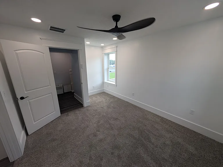 1003 Commercial St — Photo 26