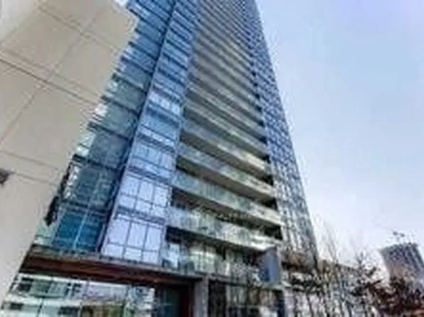 15 Fort York Blvd #4609, Toronto, ON M5V 3Y4