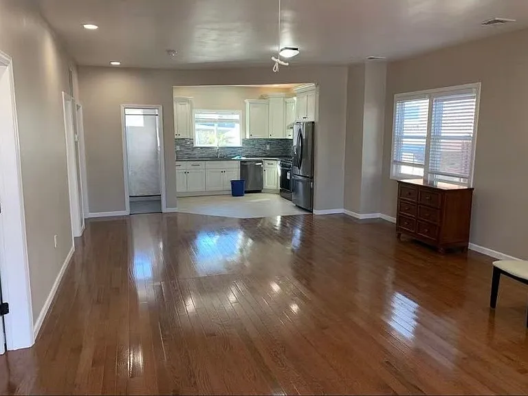 126 Mills Ave #2 — Photo 5