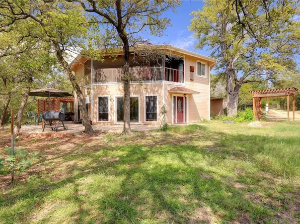 1015 Sand Hills Rd, Red Rock, TX 78662