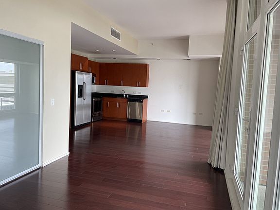 5th image of 255 N Sierra St Unit 516