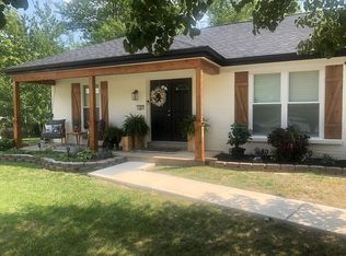 106 Deer Meadows Ct, Ballwin, MO