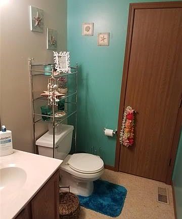 5th image of 9508 Cote Brilliante Ave
