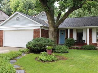 3844 Quail Hollow Dr, Columbus, OH 43228
