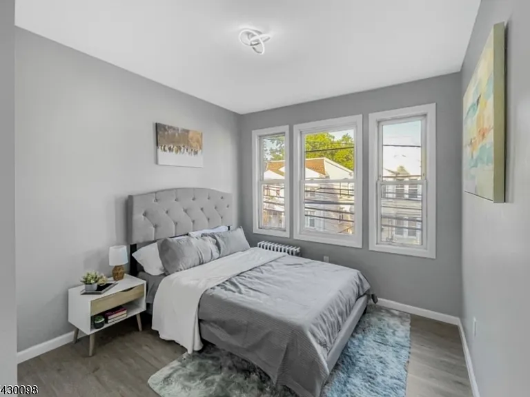 39 Brookdale Ave — Photo 7