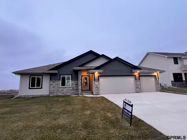 19820 Cinnamon St, Omaha, NE 68135