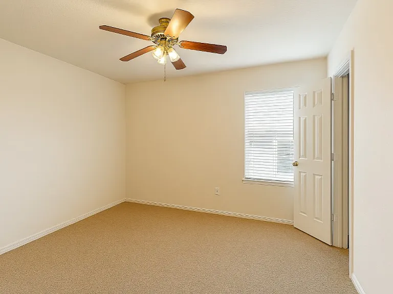 16841 Greenhouse St #16840 — Photo 15