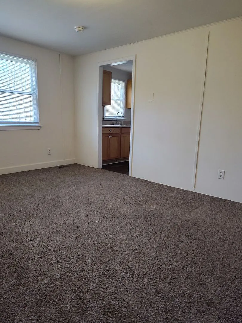 1352 Briles Dr — Photo 3