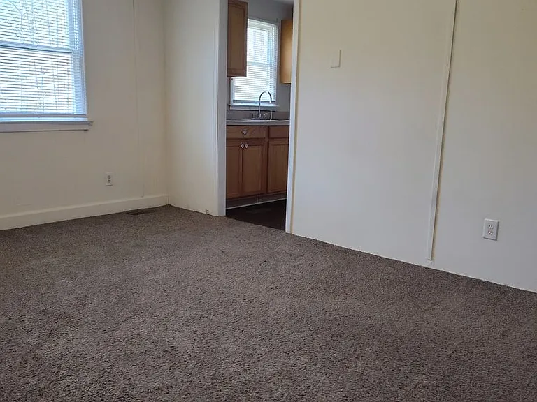 1352 Briles Dr — Photo 6