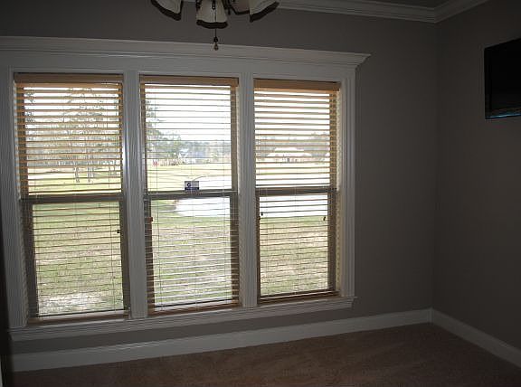 5th image of 4802 Alice Louise Dr