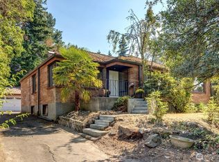 16260 14th Ave NE, Seattle, WA 98155