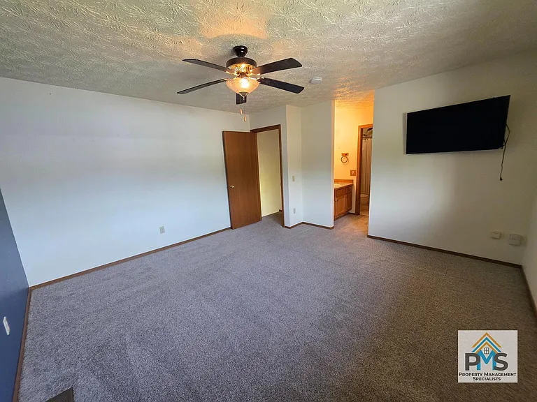 8991 Rendon Dr — Photo 12