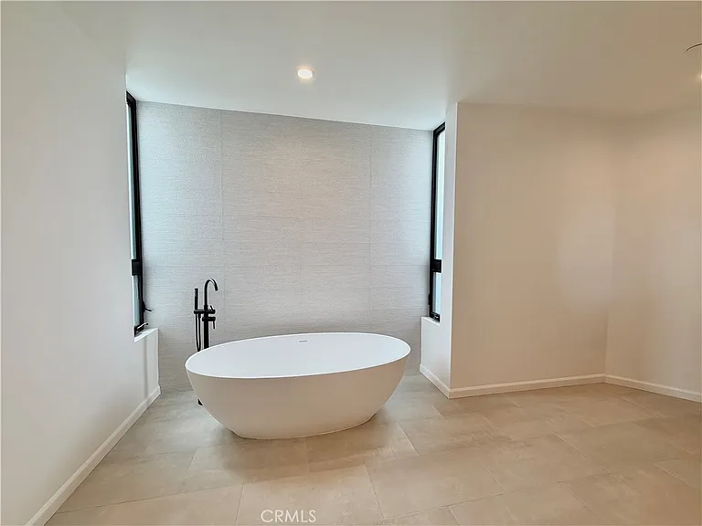 249 Seal Beach Blvd — Photo 11