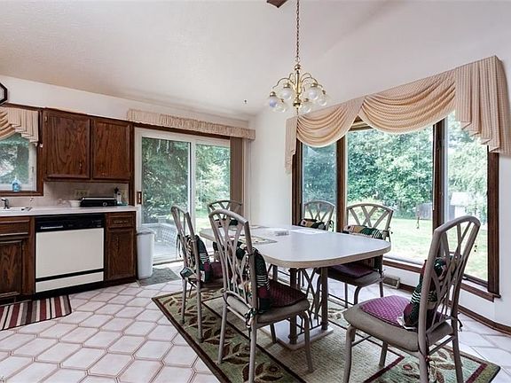 4th image of 507 Knollwood Ave