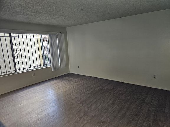 5th image of 444 W 18th St APT 4