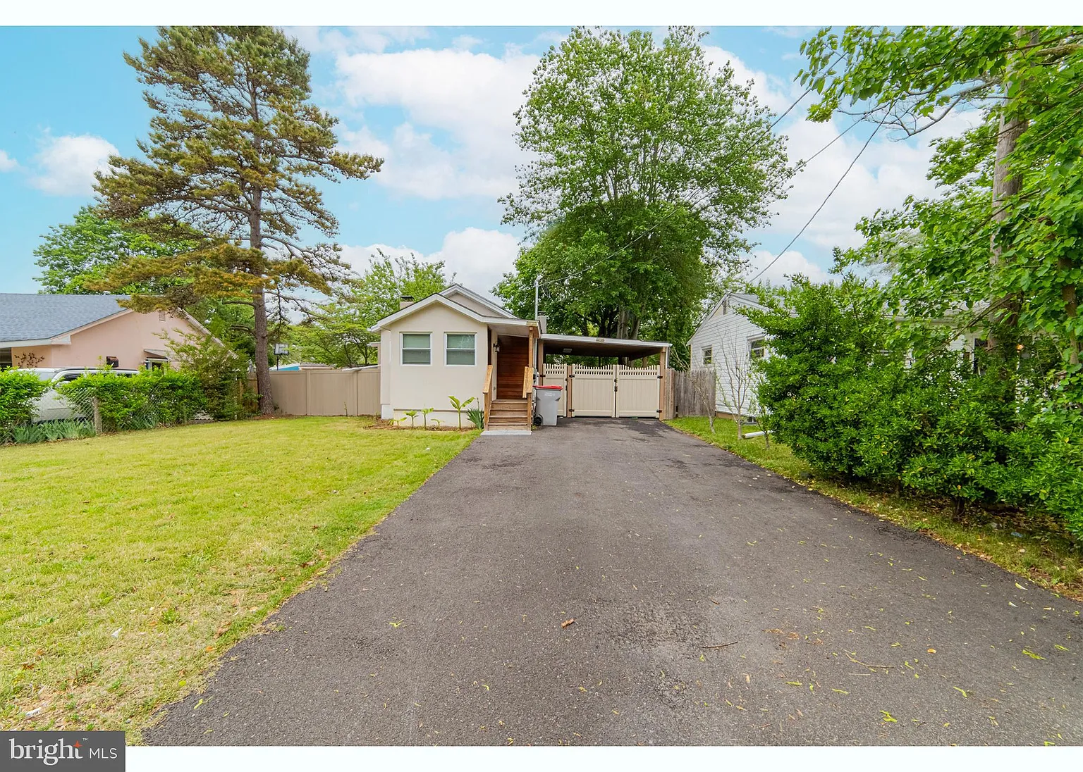 214 Fenimore St photo 1
