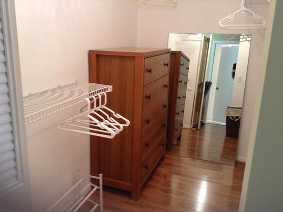 4th image of 408 Pine Glen Ln APT B-2