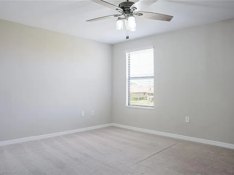 1573 Vizcaya Ln — Photo 13
