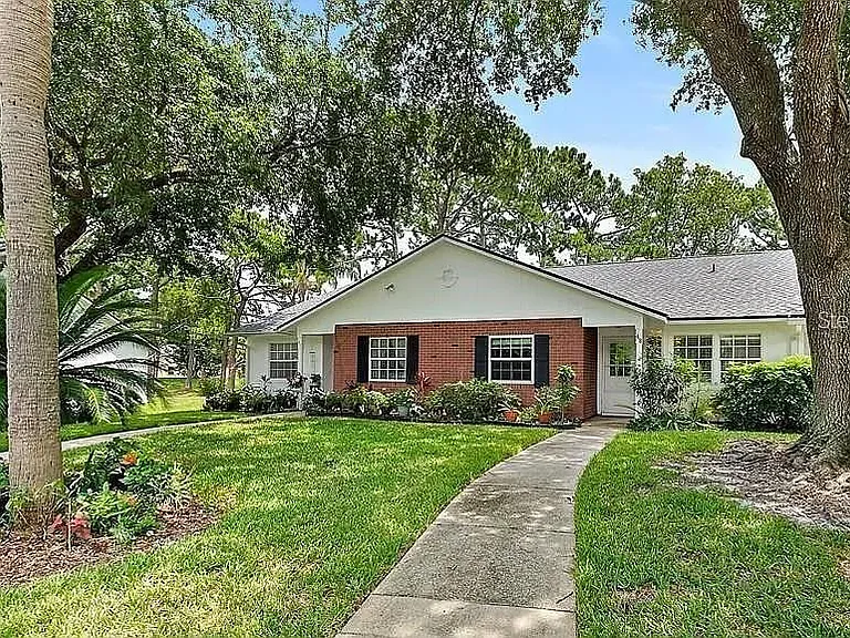 48 Kings Colony Ct #48 — Photo 12