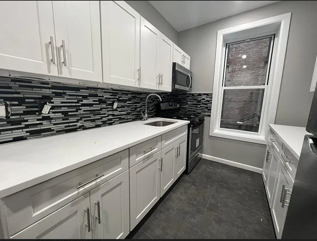 2471 Grand Avenue 2D