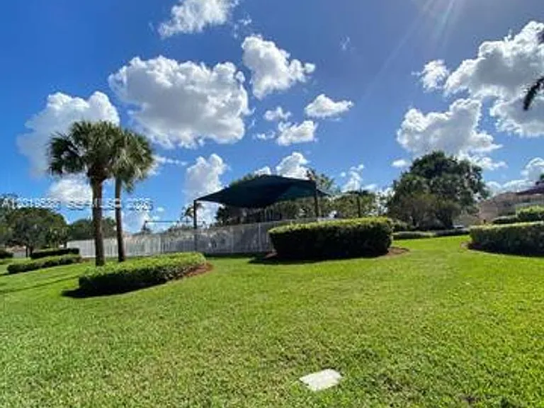 2041 Pompeii Ct #2014 — Photo 44