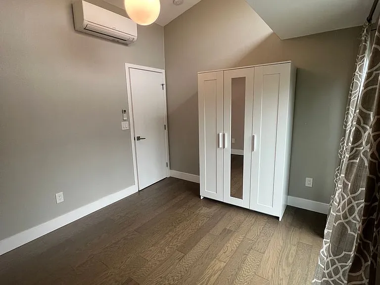 2 bed/2 bath charming TINY house in Concord — Photo 18