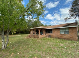 5269 Four Lakes Dr, Crestview, FL 32539