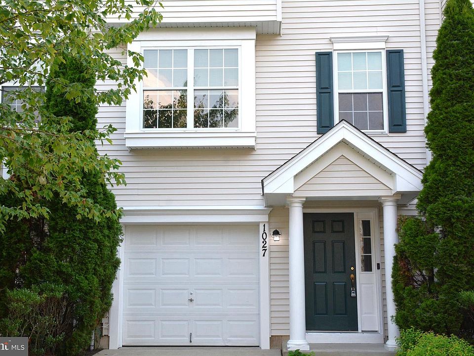 1st image of 1027 Moore Rd