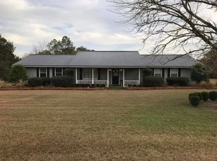 226 Foxwood Dr, Odum, GA 31555