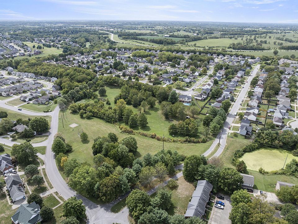 2nd image of 214 Colony Blvd