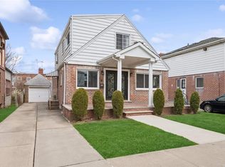 7615 168th St, Fresh Meadows, NY 11366