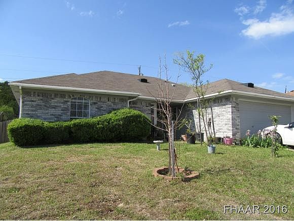 1st image of 301 W Blancas Dr
