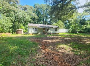 211 W Moores Crossing Rd, Thomaston, GA 30286
