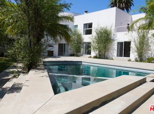 10381 Strathmore Dr, Los Angeles, CA 90024