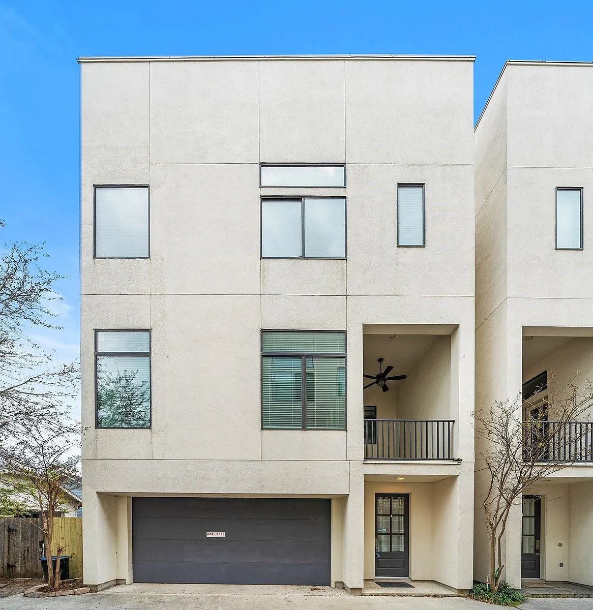 Building Photo - 714 E 20th St #E