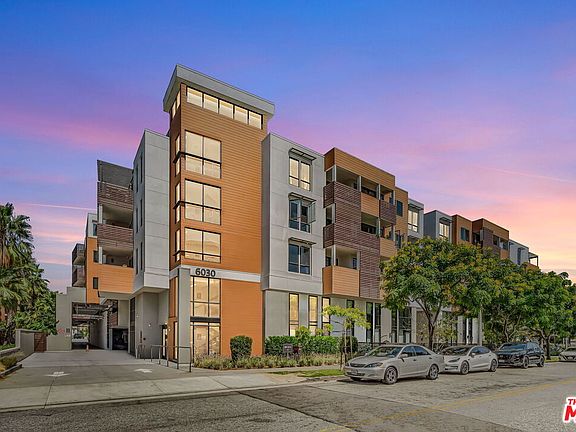 2nd image of 6030 S Seabluff Dr APT 404