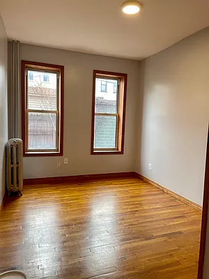 Rented by Bezell Group | media 6