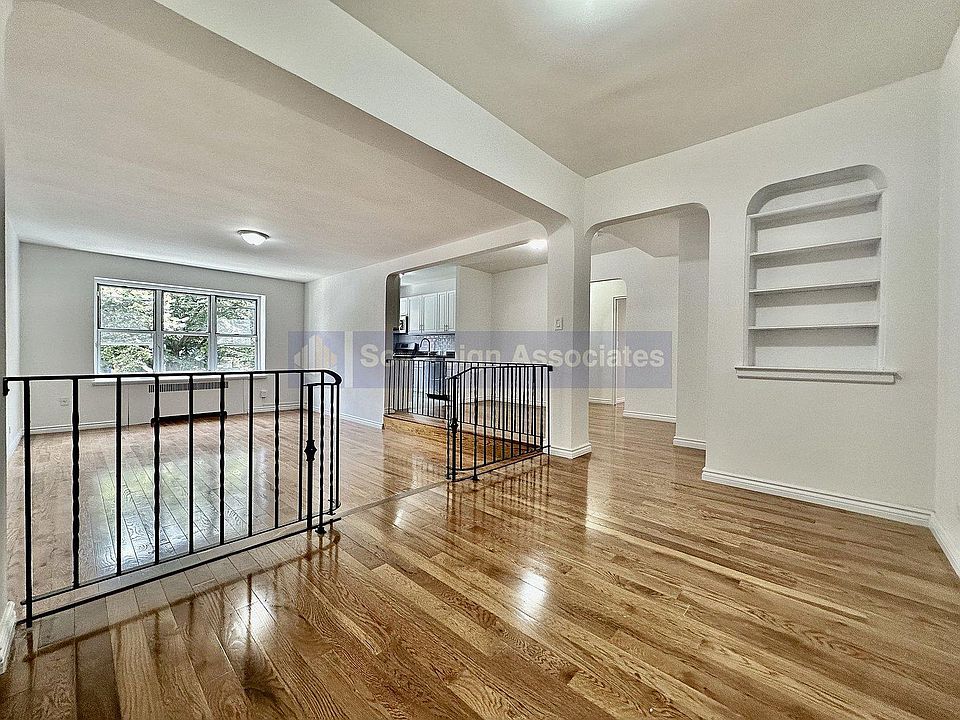 1st image of 100 Bennett Ave #10A