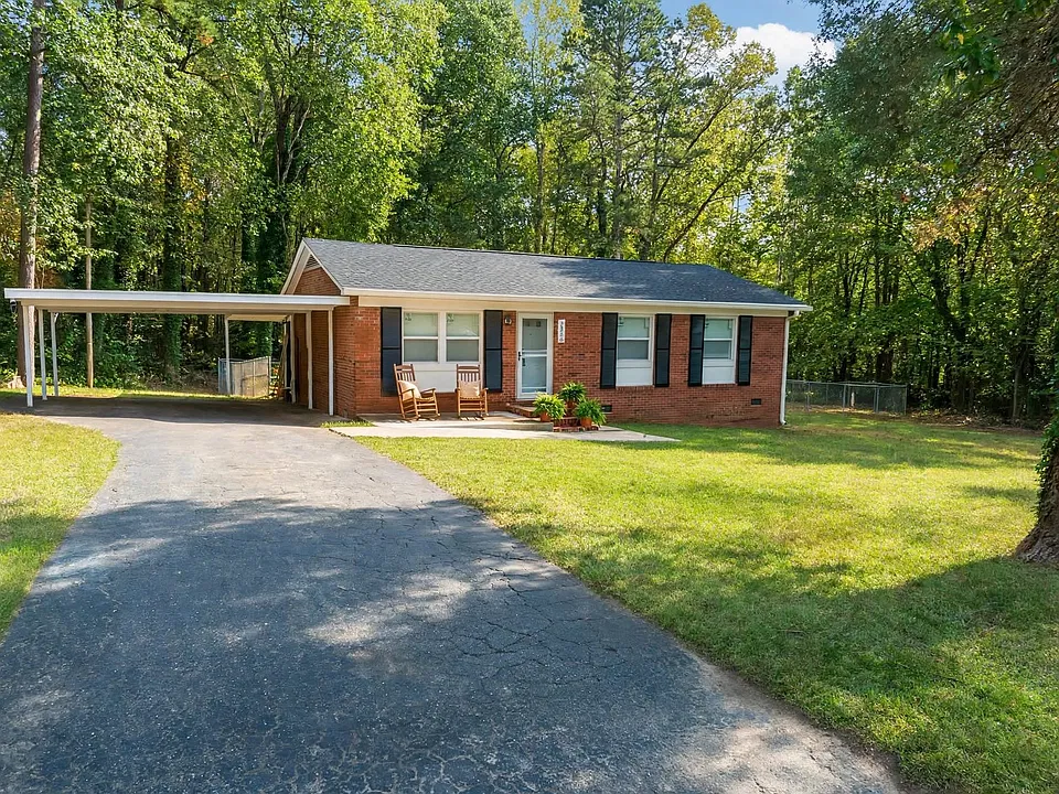 2513 Briar Oak Dr