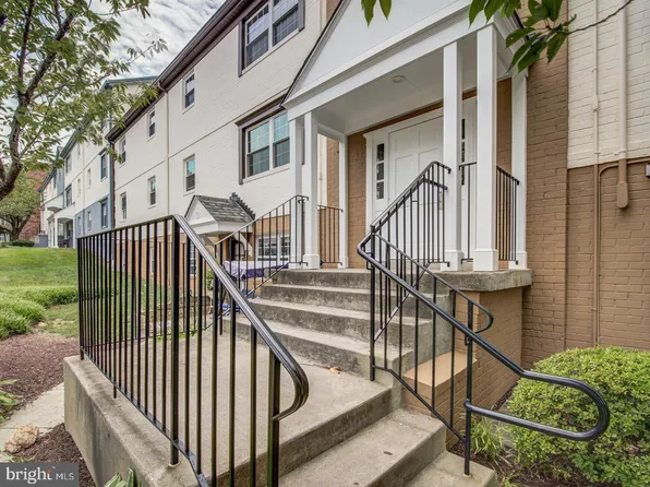 4503 Romlon St APT 103, Beltsville, MD 20705